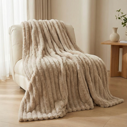 Faux Rabbit Fur Throw Blanket – Textured Plush Design