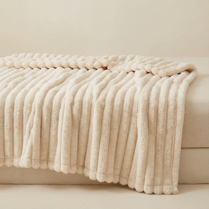 Faux Rabbit Fur Throw Blanket – Textured Plush Design